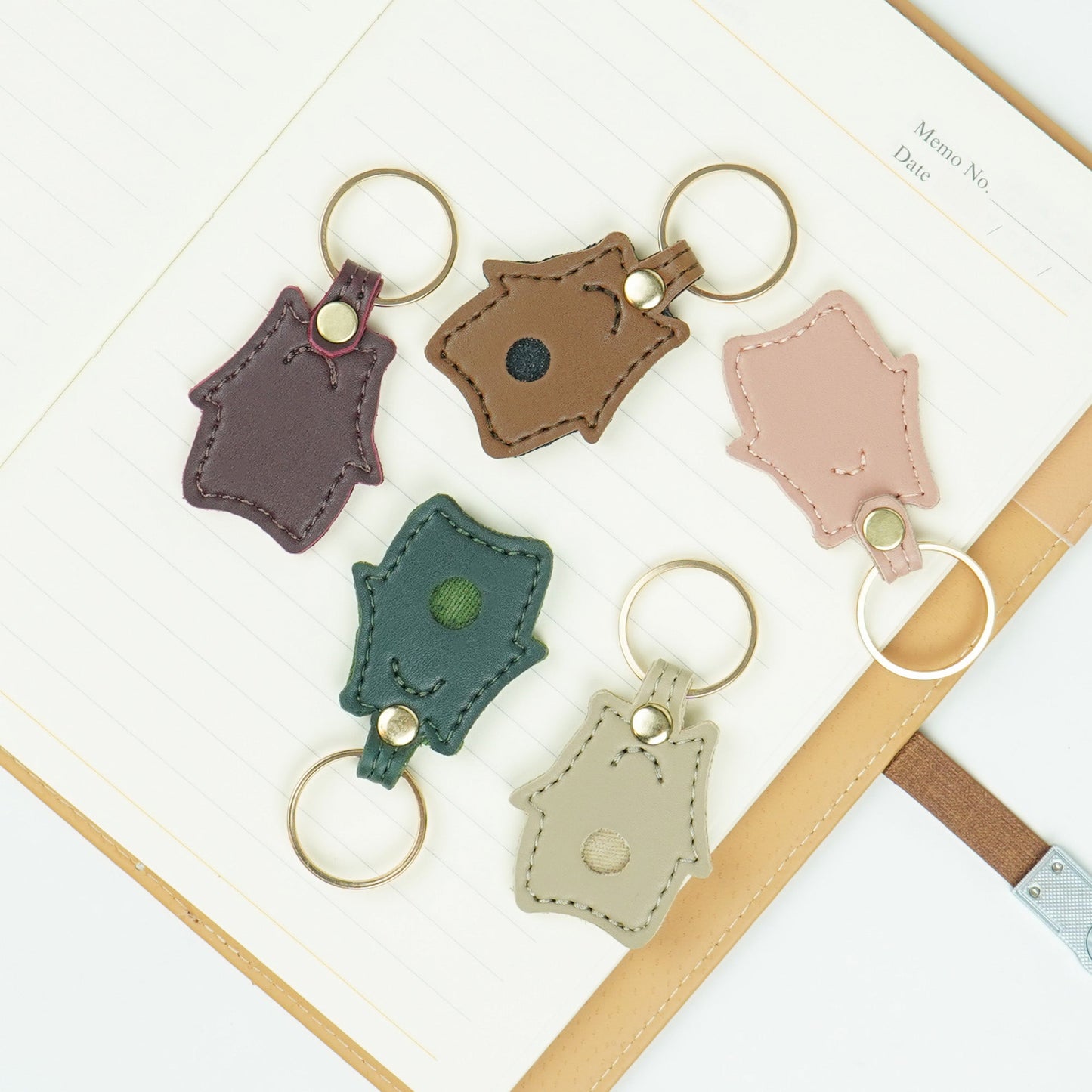 Ketty Shape Keychain