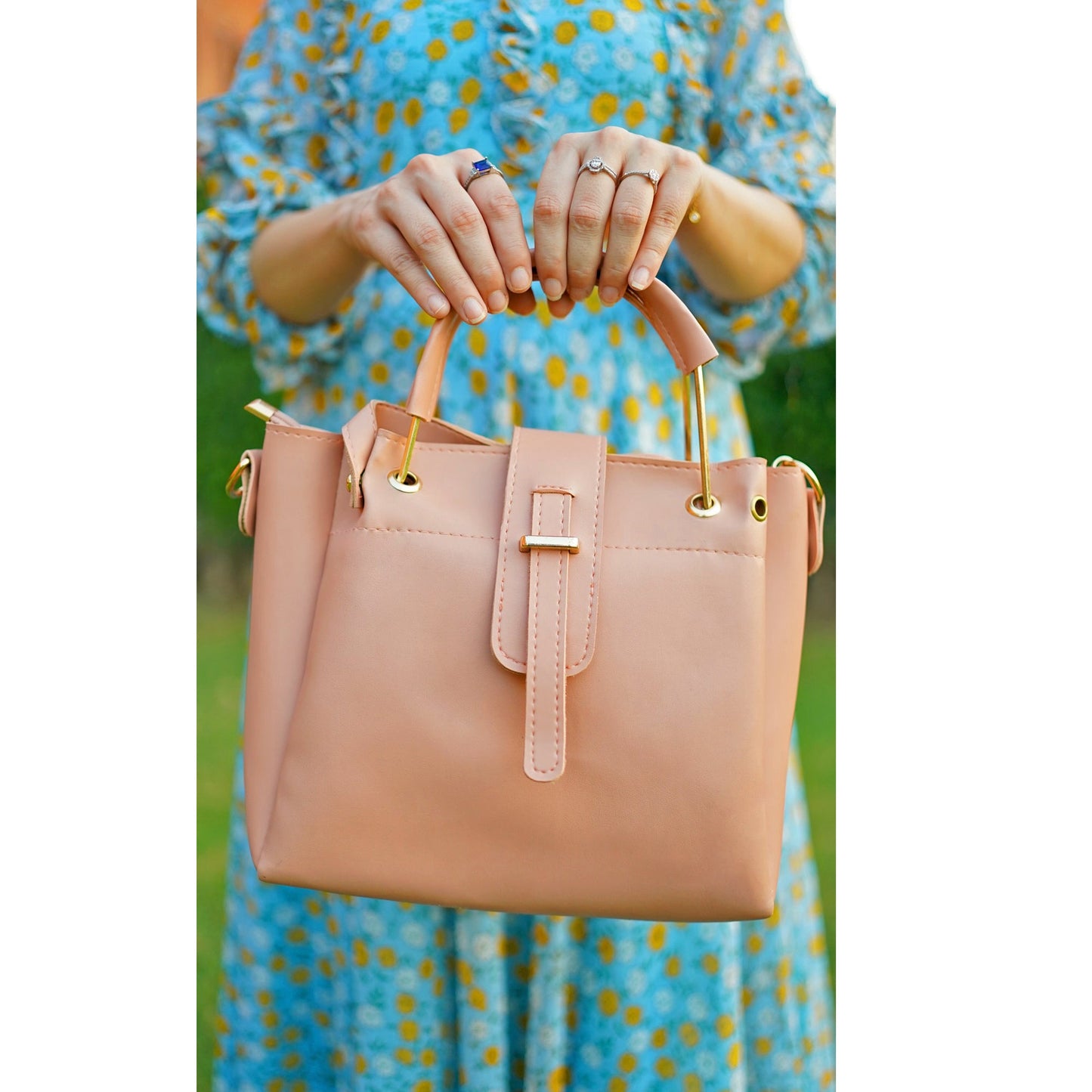 Emerald Bag with Flap Maroon