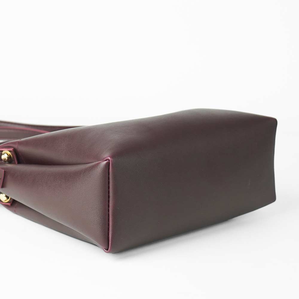 Emerald Bag with Flap Maroon